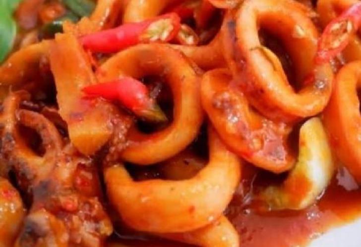 Padang JLS: Rasa Autentik yang Menggugah Selera di Jantung Cilacap