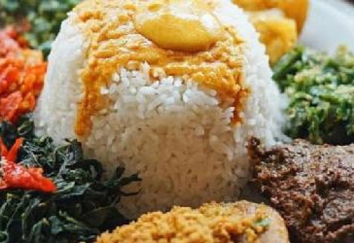 Sop Gurame Mbak Lili: Rahasia Rasa yang Bikin Warga Cilacap Rela Antre